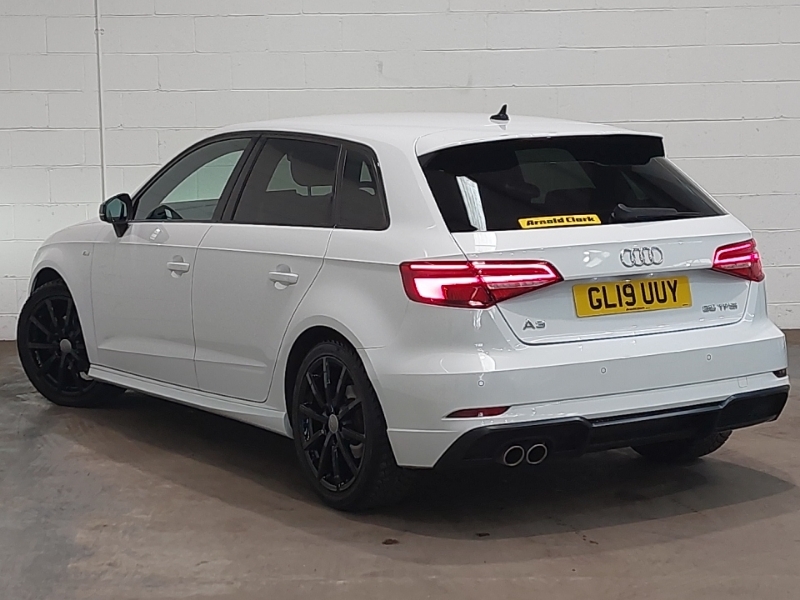 Audi A3 35 Tfsi Black Edition S Tronic GL19UUY White #2