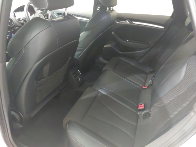 Audi A3 35 Tfsi Black Edition S Tronic GL19UUY White #6