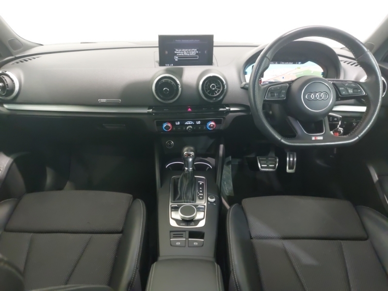 Audi A3 35 Tfsi Black Edition S Tronic GL19UUY White #3