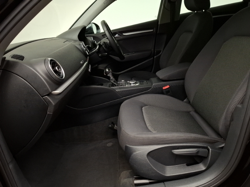 Audi A3 1.0 Tfsi Se S Tronic Black #4