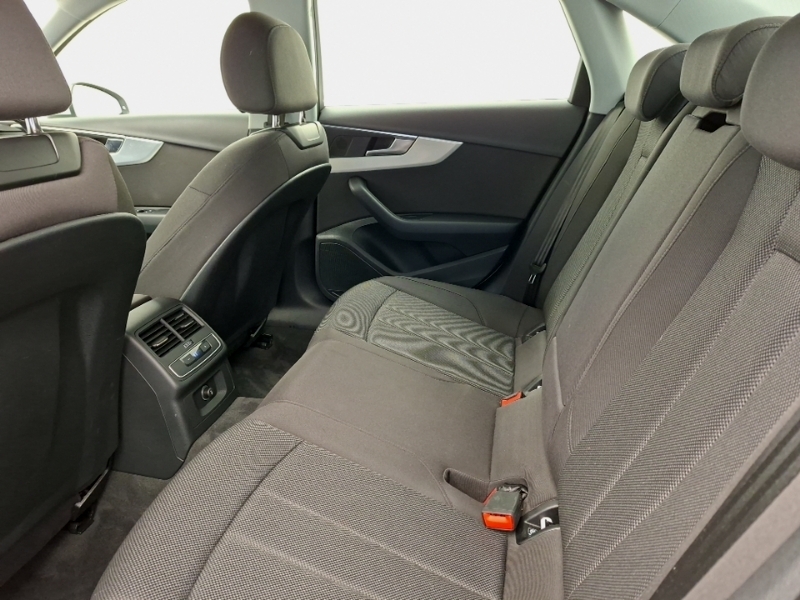 Audi A4 35 Tfsi Technik S Tronic White #6