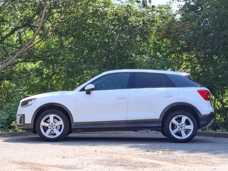 Audi Q2 1.0 Tfsi Sport White #4