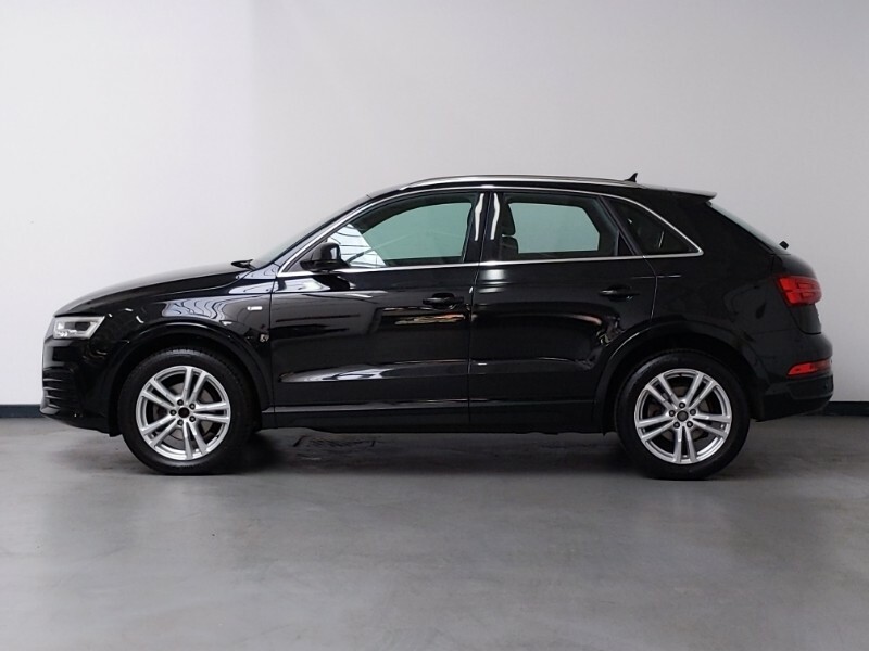 Audi Q3 2.0 Tdi S Line DA53SES Black #4