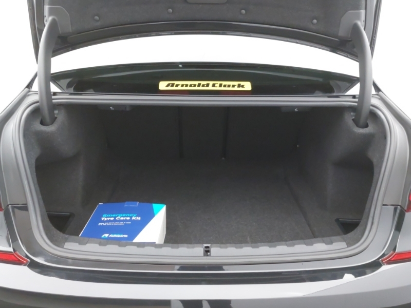 BMW 3 Series 2.0 330E 12Kwh M Sport Saloon Plug-in H Black #18