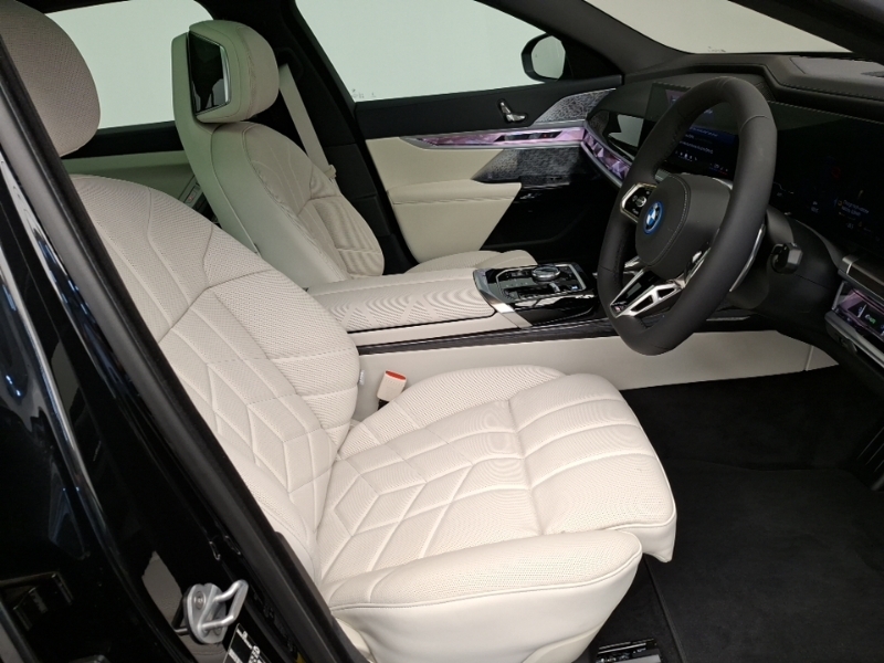 BMW 7 Series 750E Xdrive M Sport Black #6