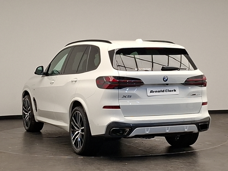 BMW X5 Xdrive50e M Sport Pro Pack White #2