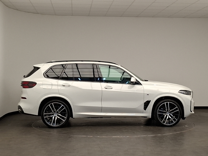 BMW X5 Xdrive50e M Sport Pro Pack White #3