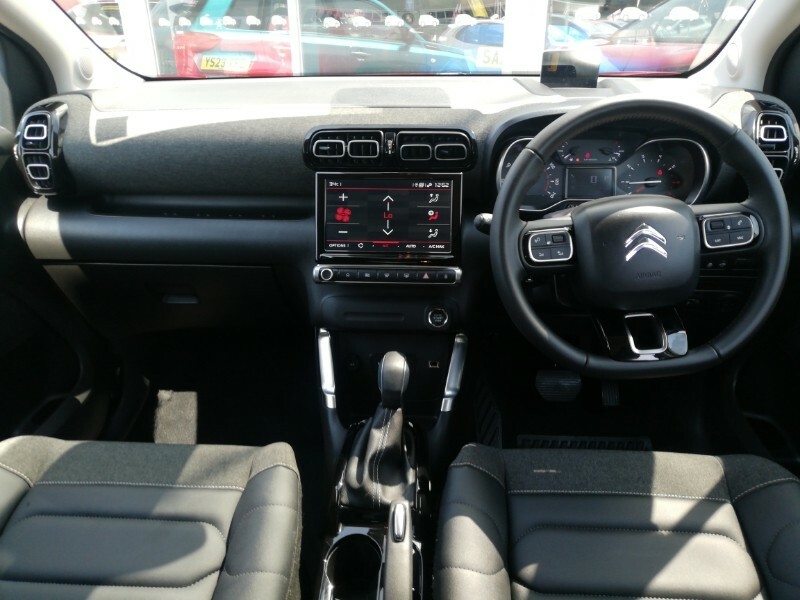 Citroen C3 Aircross 1.2 Puretech 130 Max Eat6 Red #2