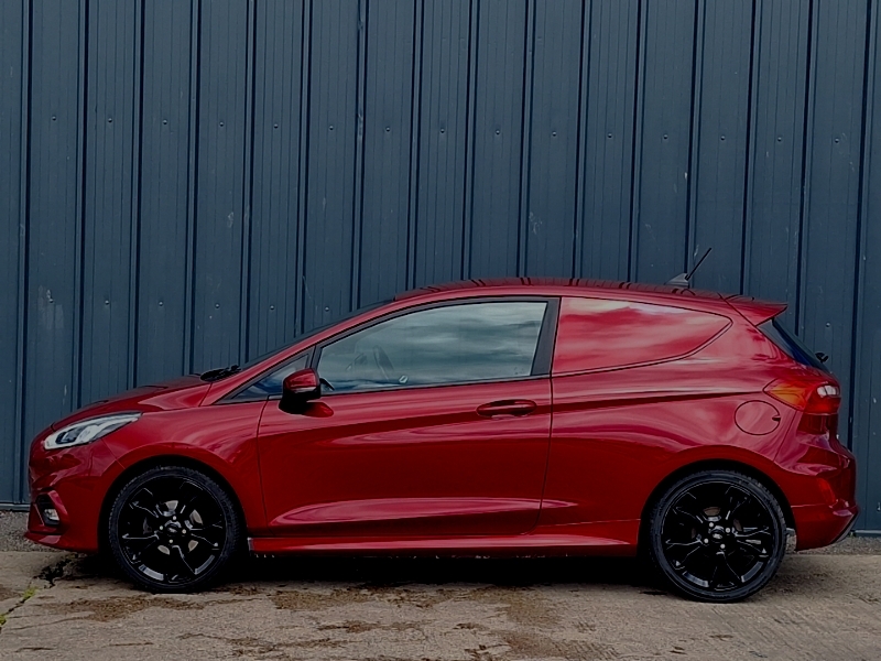 Ford Fiesta 1.0 Ecoboost 125 Sport Van SY21VNU Red #4