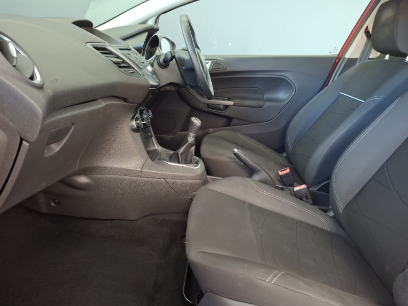 Ford Fiesta 1.25 Style Red #6