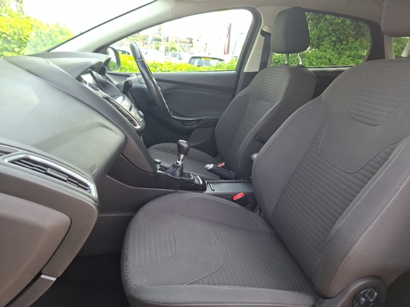 Ford Focus 1.5 Tdci 120 Titanium Black #5
