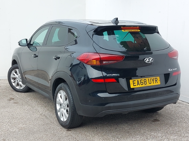 Hyundai Tucson 1.6 Gdi Se Nav 2Wd EA68UYR Black #2