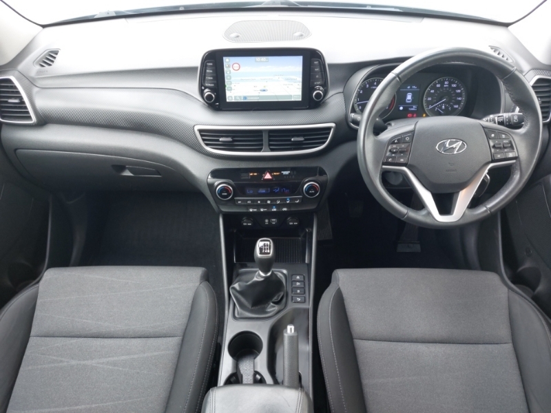 Hyundai Tucson 1.6 Gdi Se Nav 2Wd EA68UYR Black #3