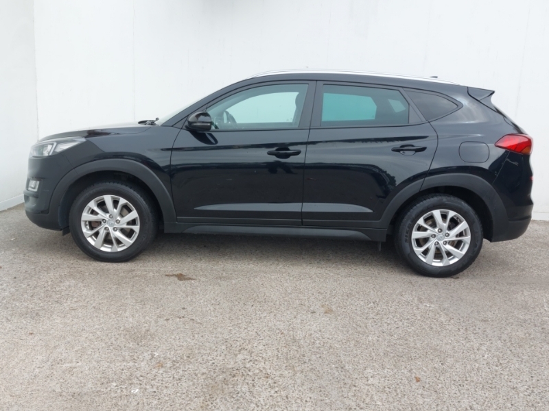 Hyundai Tucson 1.6 Gdi Se Nav 2Wd EA68UYR Black #4