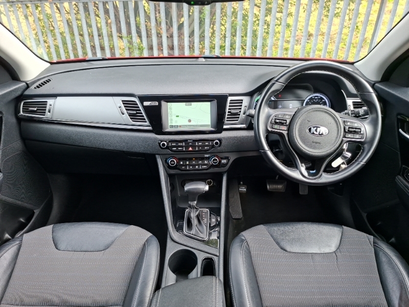 Kia Niro 1.6 Gdi Hybrid 2 Dct Red #3
