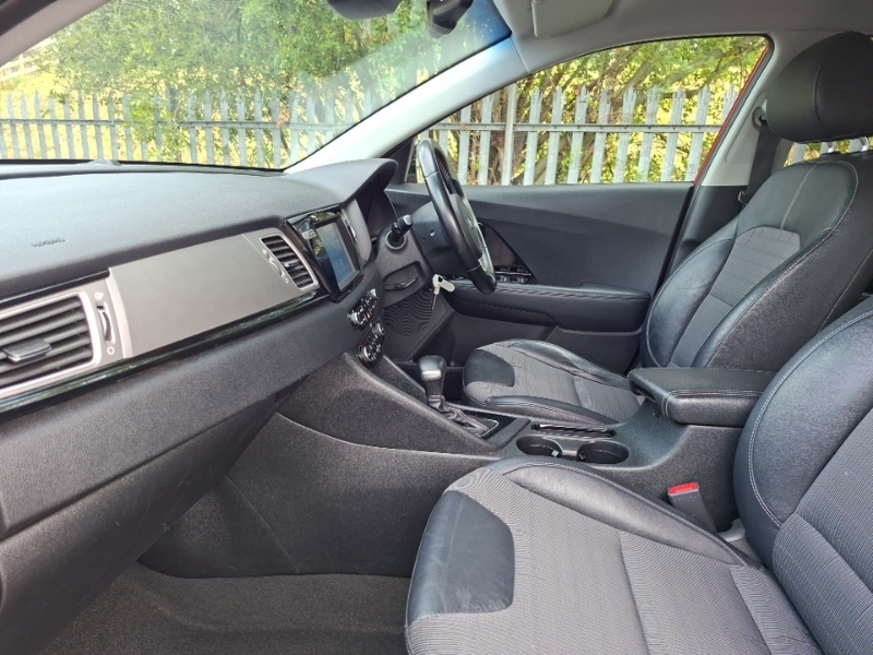 Kia Niro 1.6 Gdi Hybrid 2 Dct Red #5
