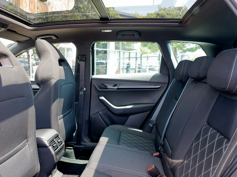 Skoda Karoq 1.5 Tsi Sportline Edition Dsg Black #6