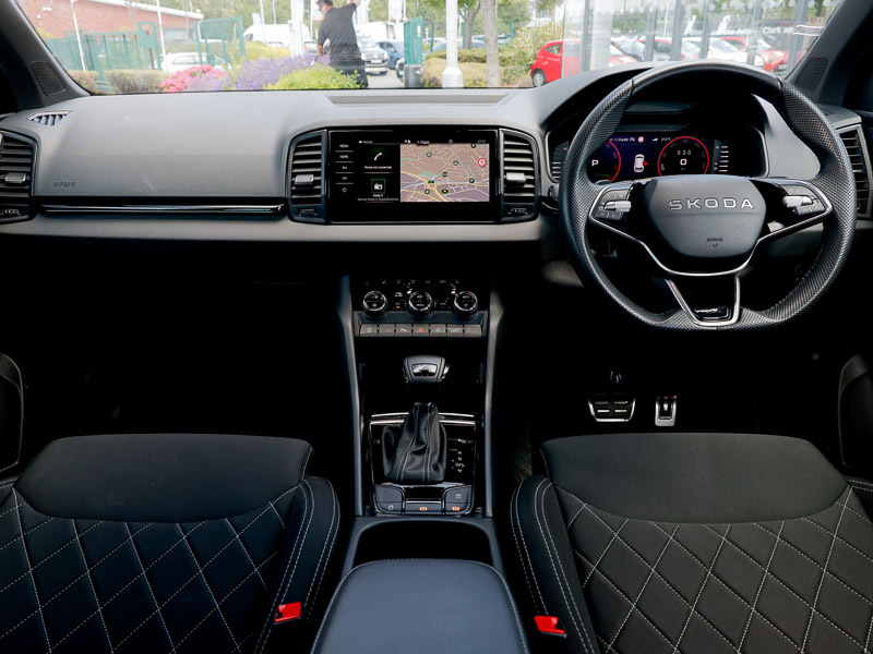 Skoda Karoq 1.5 Tsi Sportline Edition Dsg Black #3