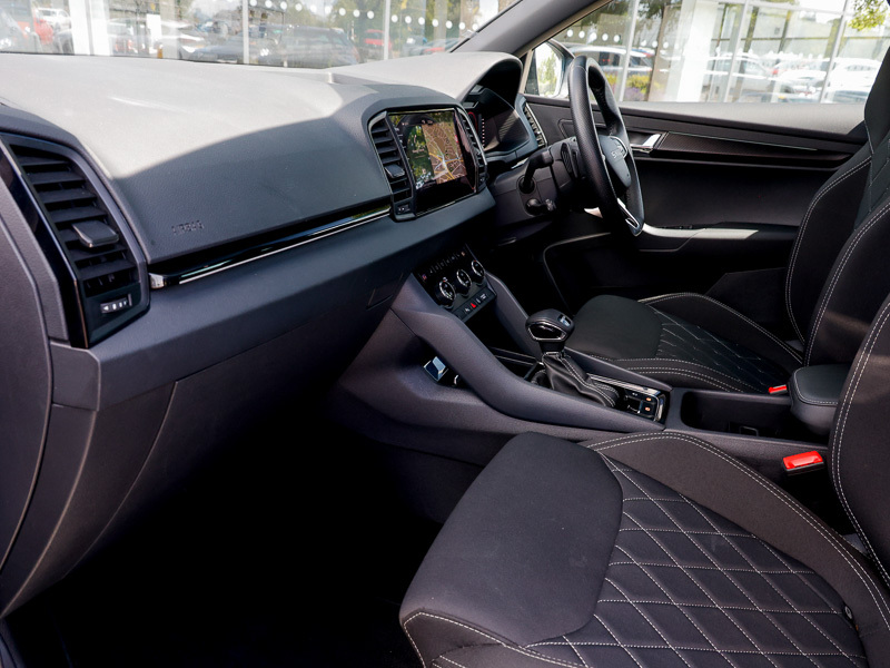Skoda Karoq 1.5 Tsi Sportline Edition Dsg Black #5