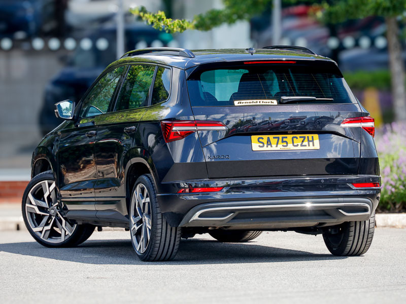 Skoda Karoq 1.5 Tsi Sportline Edition Dsg Black #2