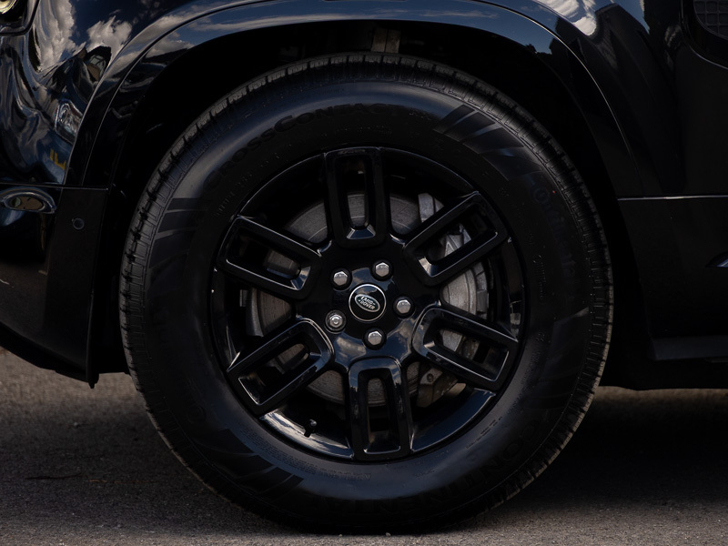 Land Rover Defender 110 Land Rover Estate Special E 3.0 D250 Xs Edition 11 Black #17