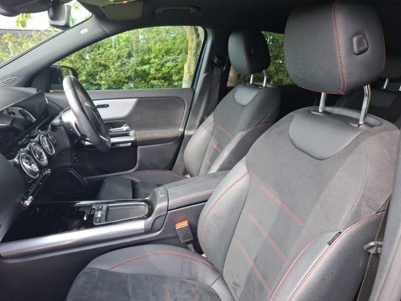Mercedes-Benz GLA Class Gla 200 Amg Line Executive Black #5