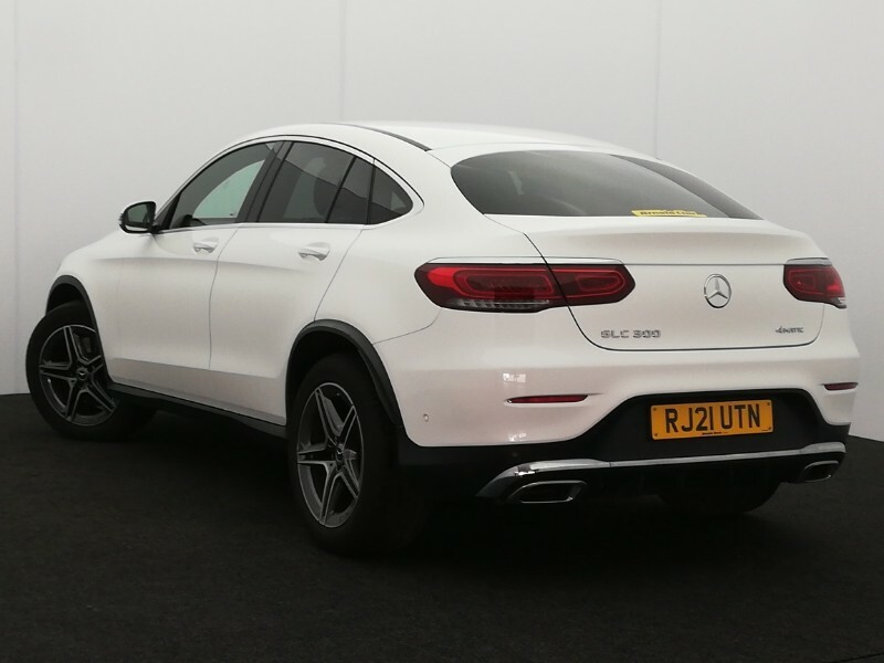 Mercedes-Benz GLC Class Glc 300 4Matic Amg Line 9G-tronic White #2