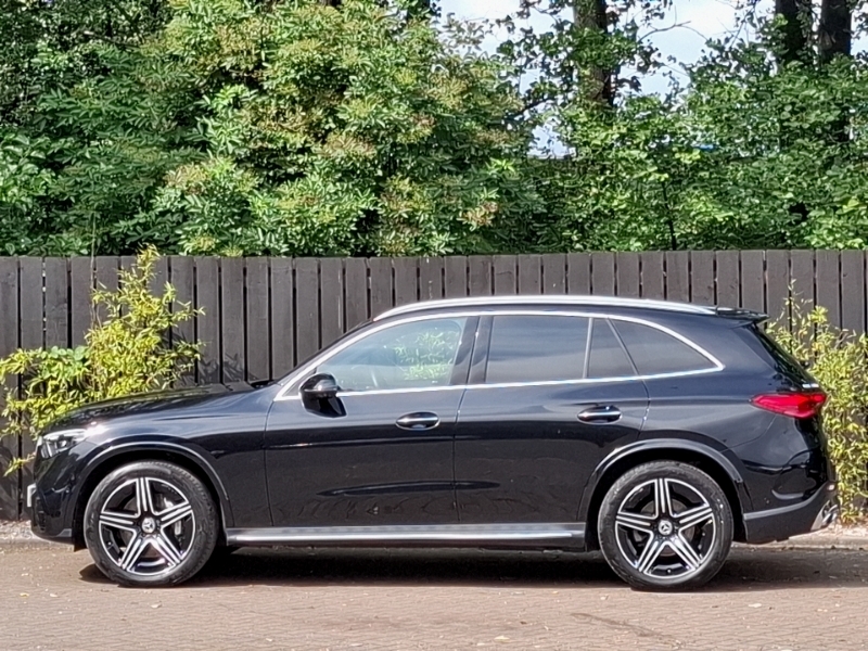 Mercedes-Benz GLC Class Glc 300D 4Matic Amg Line Premium 9G-tronic Black #4