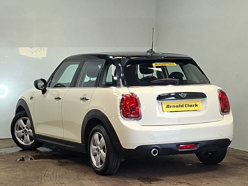 Mini Hatch 1.5 Cooper Classic II LF19ATL White #2