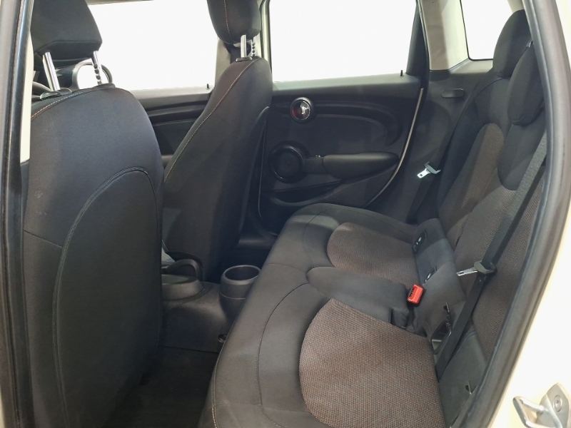 Mini Hatch 1.5 Cooper Classic II LF19ATL White #6