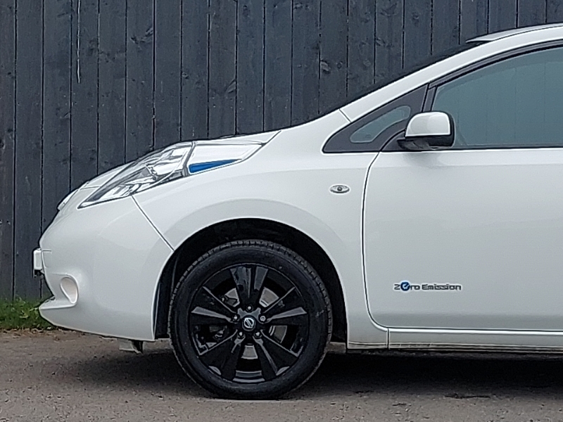 Nissan Leaf 0.0 Acenta 109 Bhp Black #19