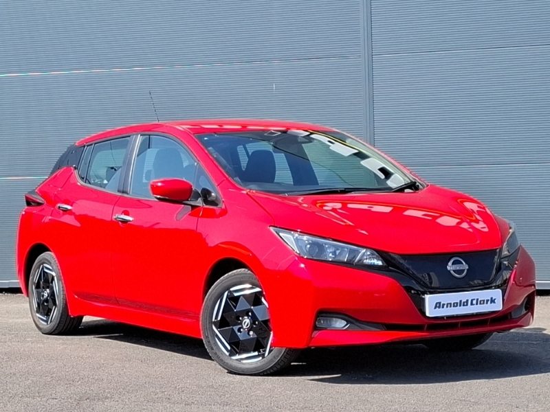 Nissan Leaf 110Kw Acenta 39Kwh Red