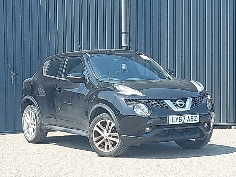 Nissan Juke 1.6 N-connecta Xtronic Black