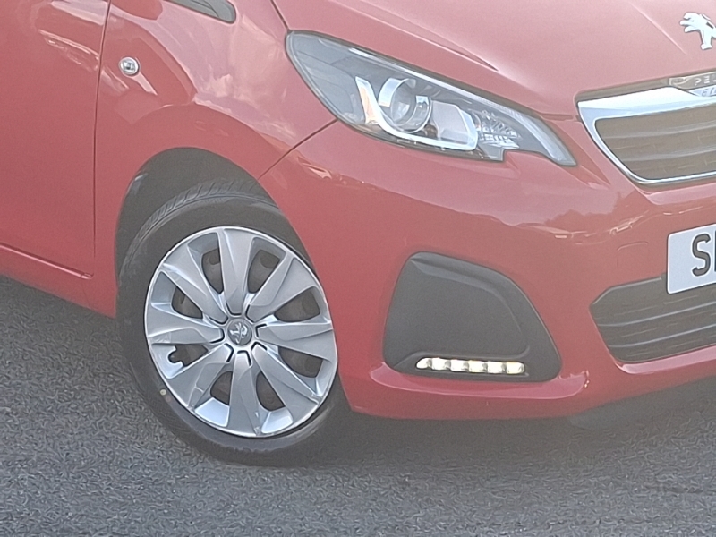 Peugeot 108 1.0 Allure Top 2 Tronic Euro 6 68 Ps White #19