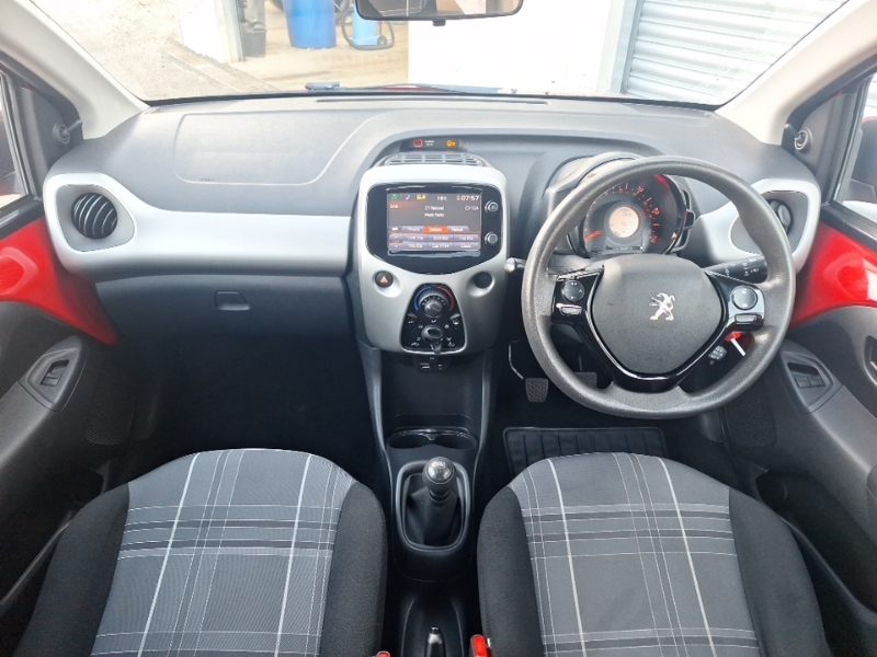 Peugeot 108 1.0 Active Red #3