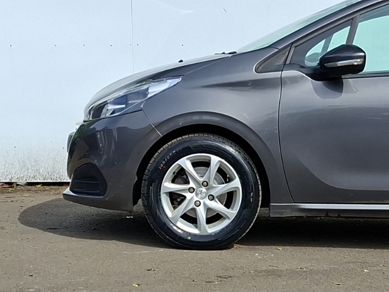Peugeot 208 1.2 Puretech 82 Black Edition Cwvehiclemarketing Black #19