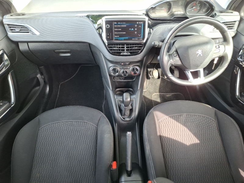 Peugeot 208 1.2 Puretech 82 Black Edition Cwvehiclemarketing Black #3