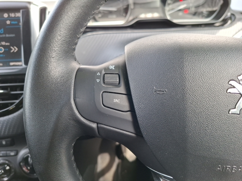 Peugeot 208 1.2 Puretech 82 Black Edition Cwvehiclemarketing Black #12