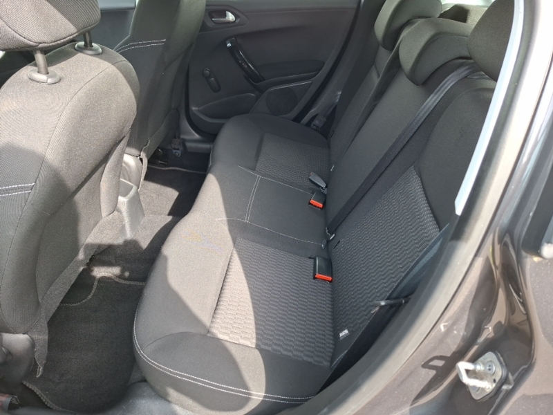 Peugeot 208 1.2 Puretech 82 Black Edition Cwvehiclemarketing Black #6
