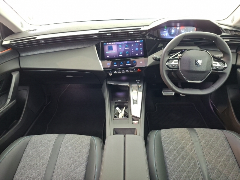 Peugeot 408 1.2 Puretech Allure Premium Eat8 Red #3