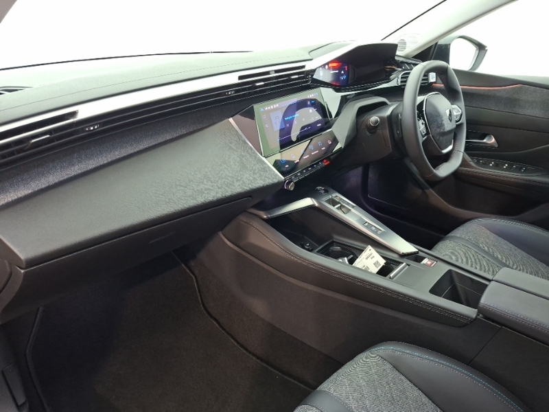 Peugeot 408 1.2 Puretech Allure Premium Eat8 Red #5