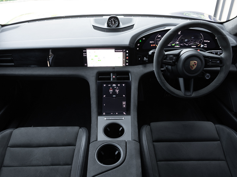 Porsche Taycan 440Kw Gts 93Kwh Blue #3
