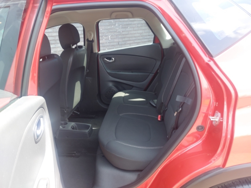 Renault Captur 0.9 Tce 90 Play SD69FUT Red #6