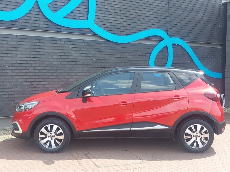 Renault Captur 0.9 Tce 90 Play SD69FUT Red #4