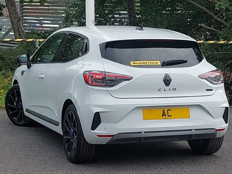 Renault Clio 1.6 E-tech Fh 145 Iconic Esprit Alpine White #2