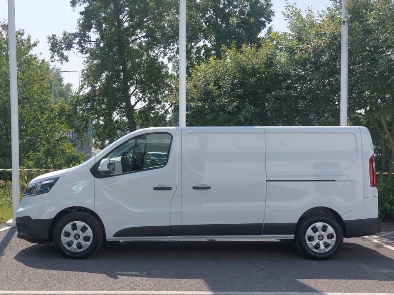 Renault Trafic Ll30 Blue Dci 130 Advance Safety Van SC26XOO White #4