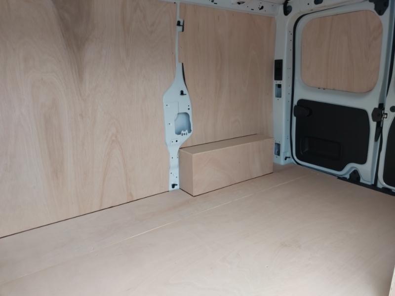 Renault Trafic Sl30 Blue Dci 130 Extra Safety Van SC26XOS White #6
