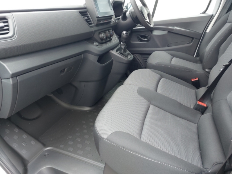Renault Trafic Sl30 Blue Dci 130 Advance Safety Van SC26XLW White #5