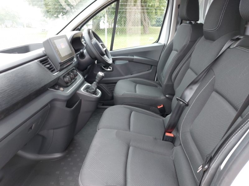 Renault Trafic Sl30 Blue Dci 130 Extra Safety Van SC26XKY White #5