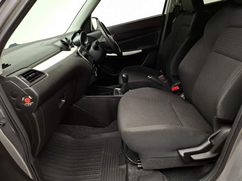 Suzuki Swift 1.2 Dualjet Attitude SV69JYP Silver #5